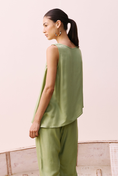 Monocromatic Top Ligth Green