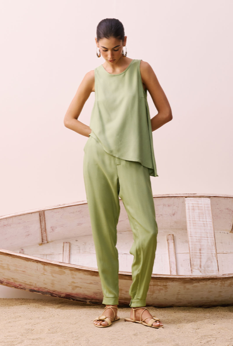 Monocromatic Top Ligth Green