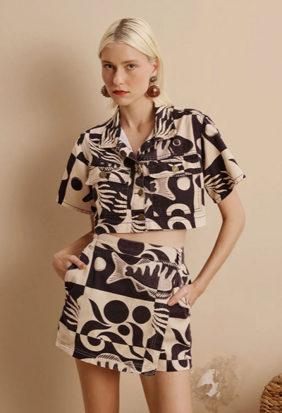 Selin Short Black