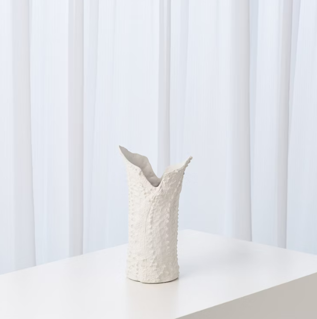 Crocodile Vase Matte White S