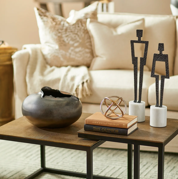 Beatrice Sculpture White Black