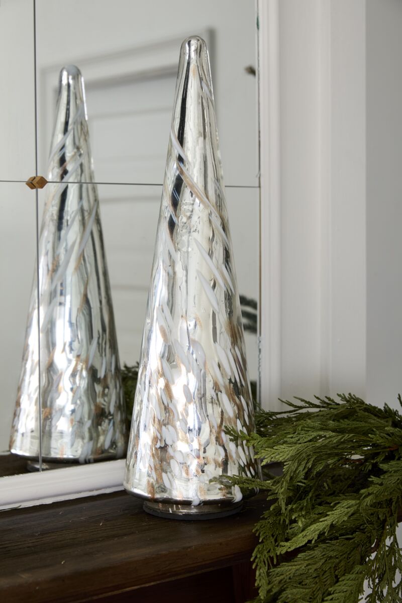 Shiny Tree Silver M