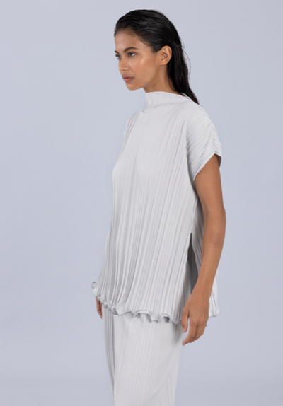 Pleated Oversized Scallop Edge Top Grey