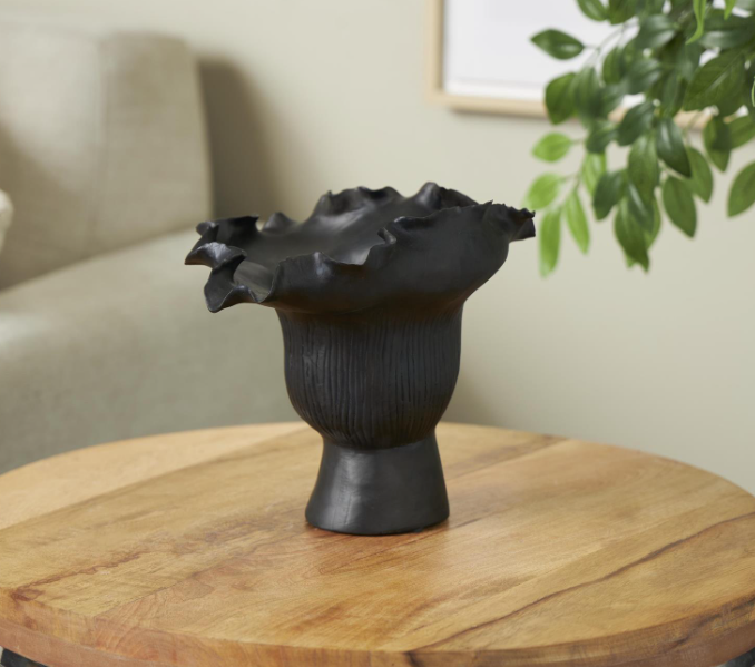 Winey Vase Black 9x8x8in