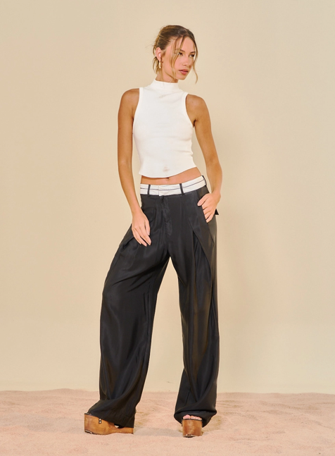 Mia Pant