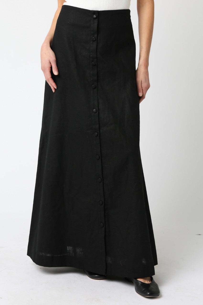 Finjie Button Skirt Black