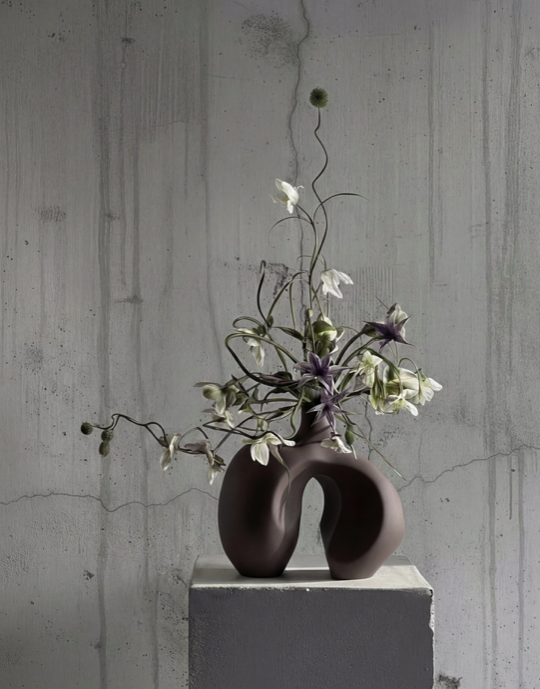 Ni Vase Mini Brown