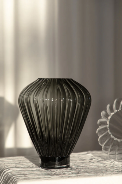 Evelyn Vase Grey M