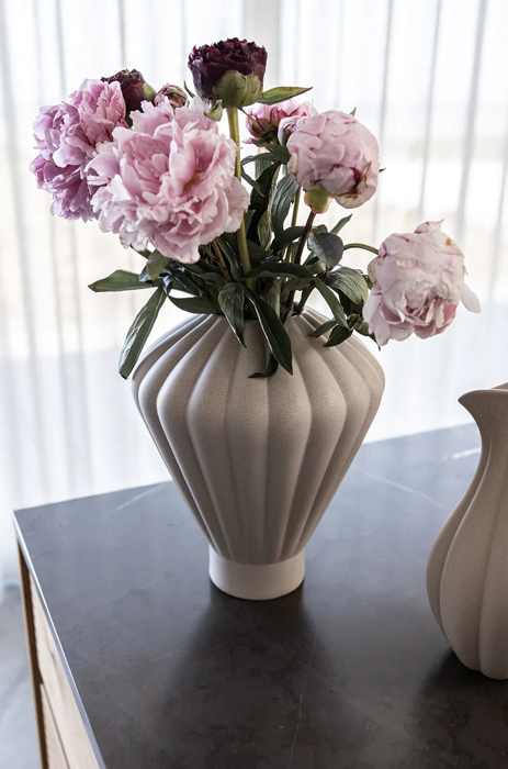 Evelyn Ceramic Vase Sand