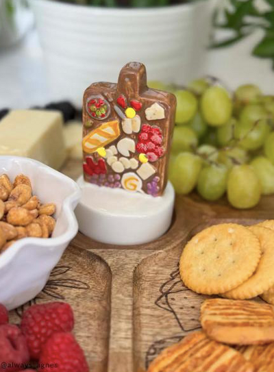 Charcuterie Light-Up Sitter