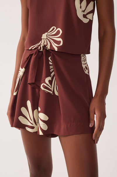 Yoriank Short Brown