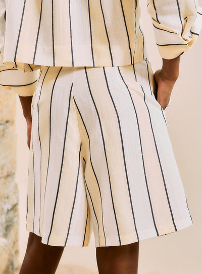 Ezgi Bermuda Estampada