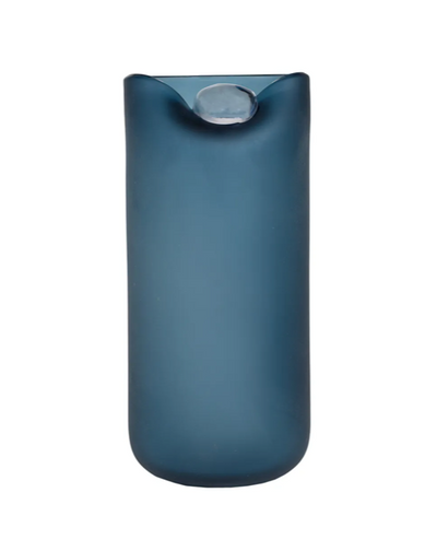 Alessia Vase