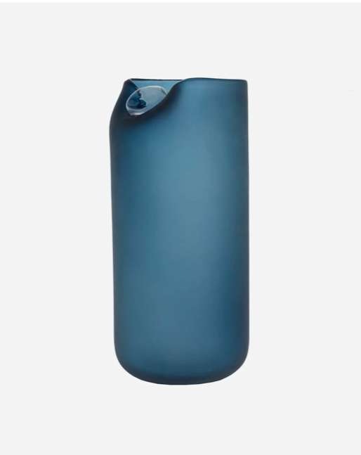 Alessia Vase