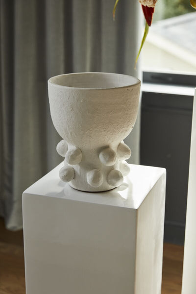 Proton Footed Pot