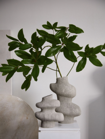 Ambit Vase 14x8x16