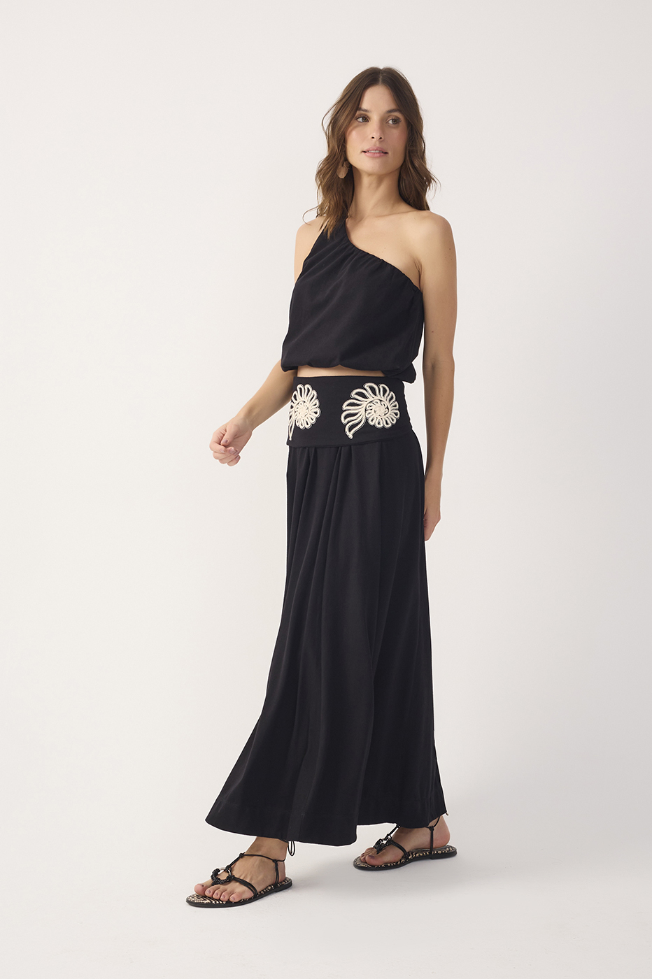Viatney Skirt Black