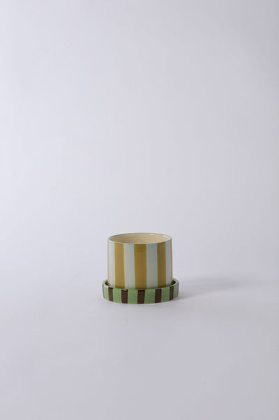 Joyelle Pot with Saucer