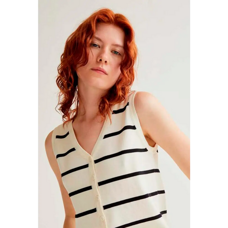 Sabrina Vest White Black