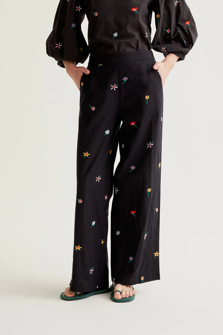 Quinamis Pant Black Flowers