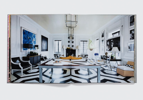 Holiday House: Ten Years of Decorating for a Cure