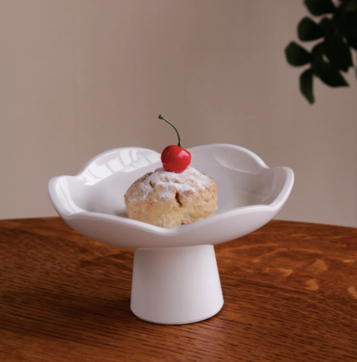 Amelia Small Pedestal White