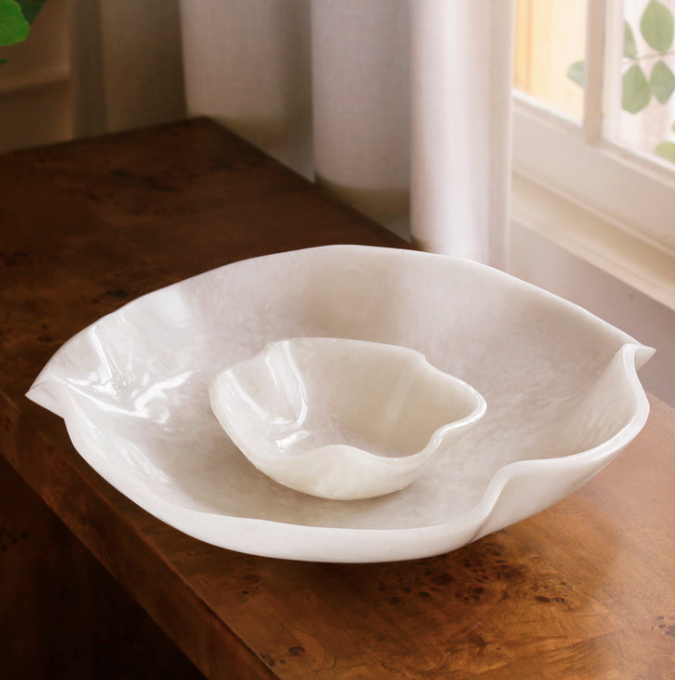 Alabaster Bowl White Swirl
