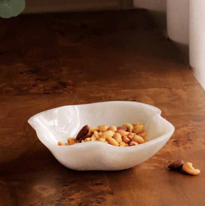 Alabaster Mini Bowl White Swirl