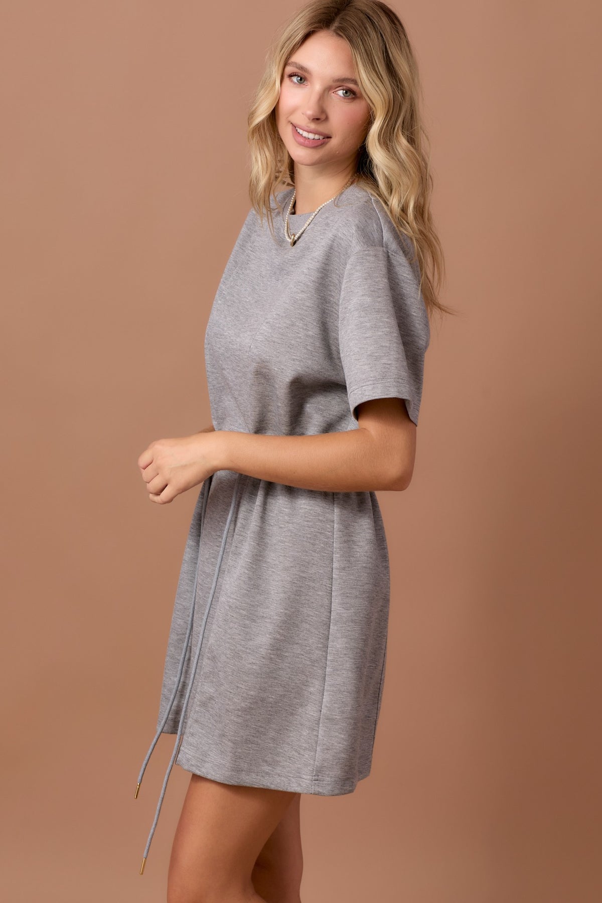 Short Sleeve Round Neckline Knit Dress Grey