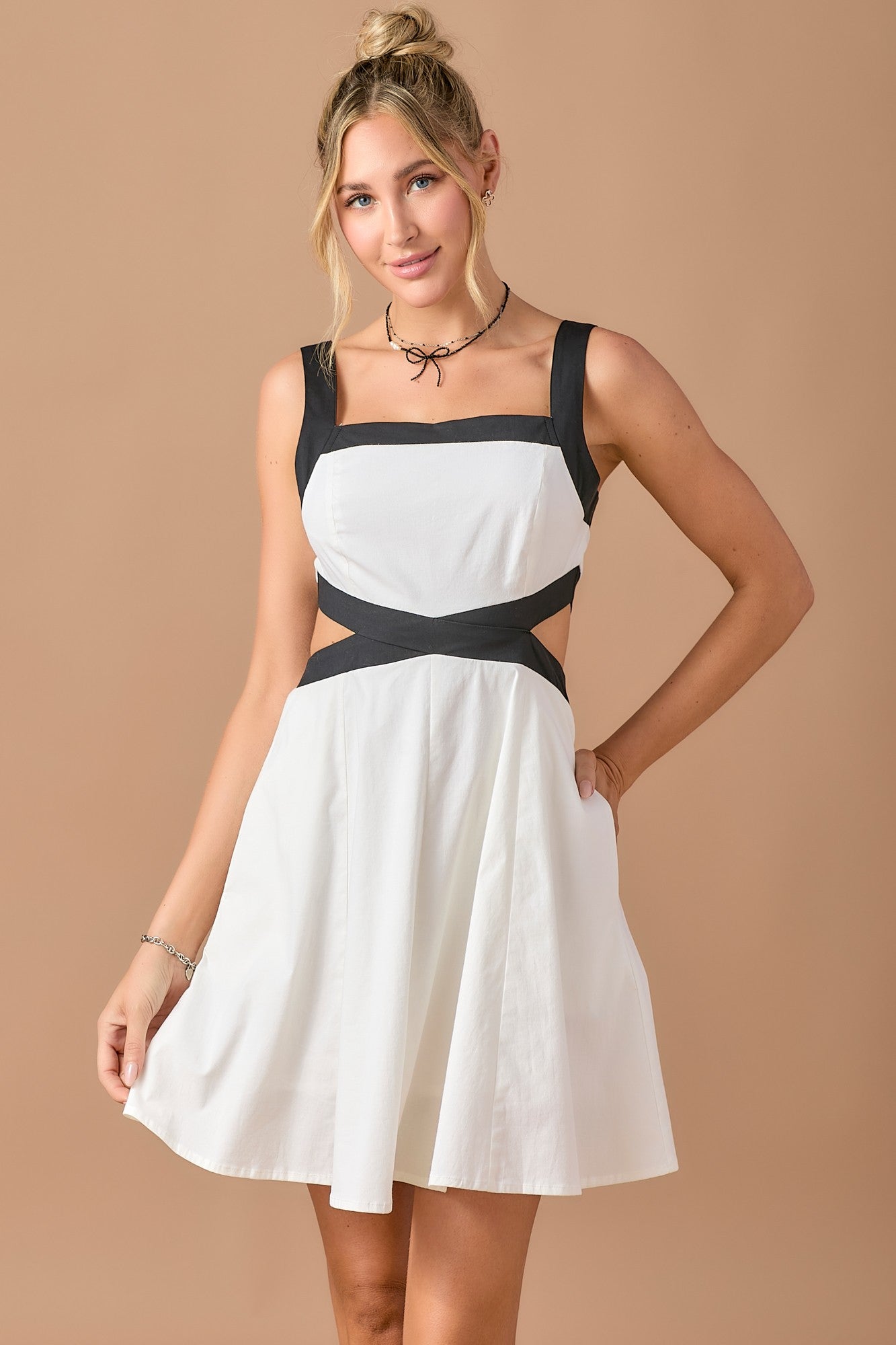 Naomi Dress White