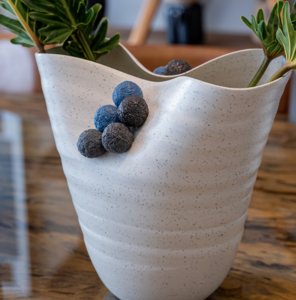 Tainara Ceramic Vase