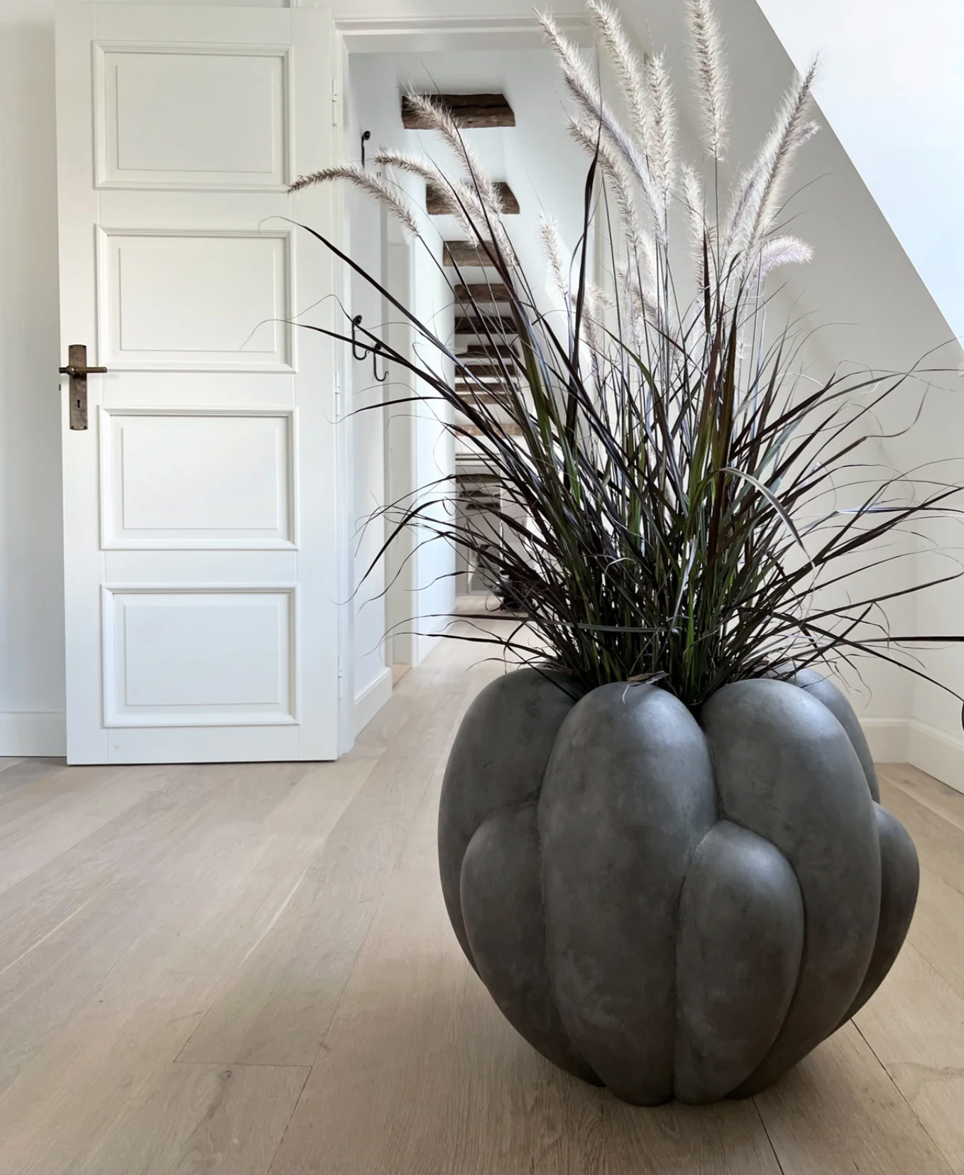 Bloom Vase Big Dark Grey