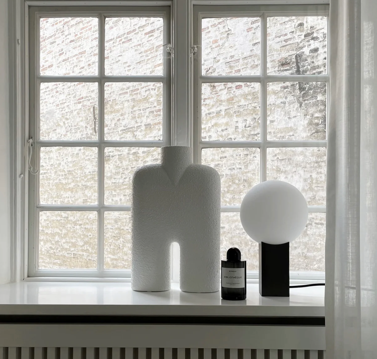 Cobra Tall Medio Bubble White