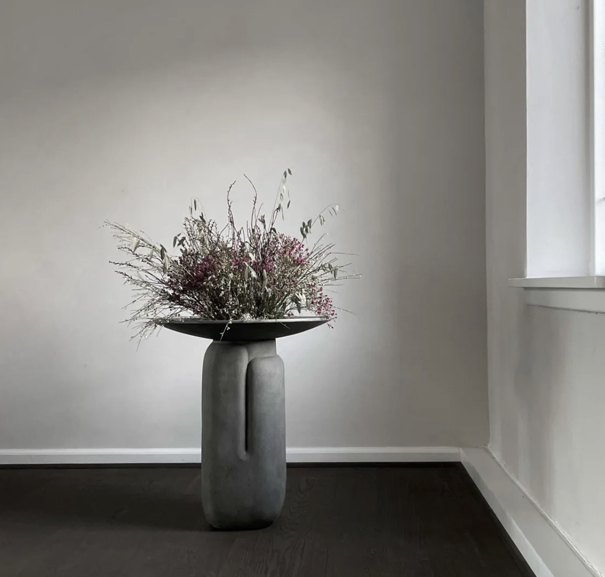 Bourgeon Vase Dark Grey