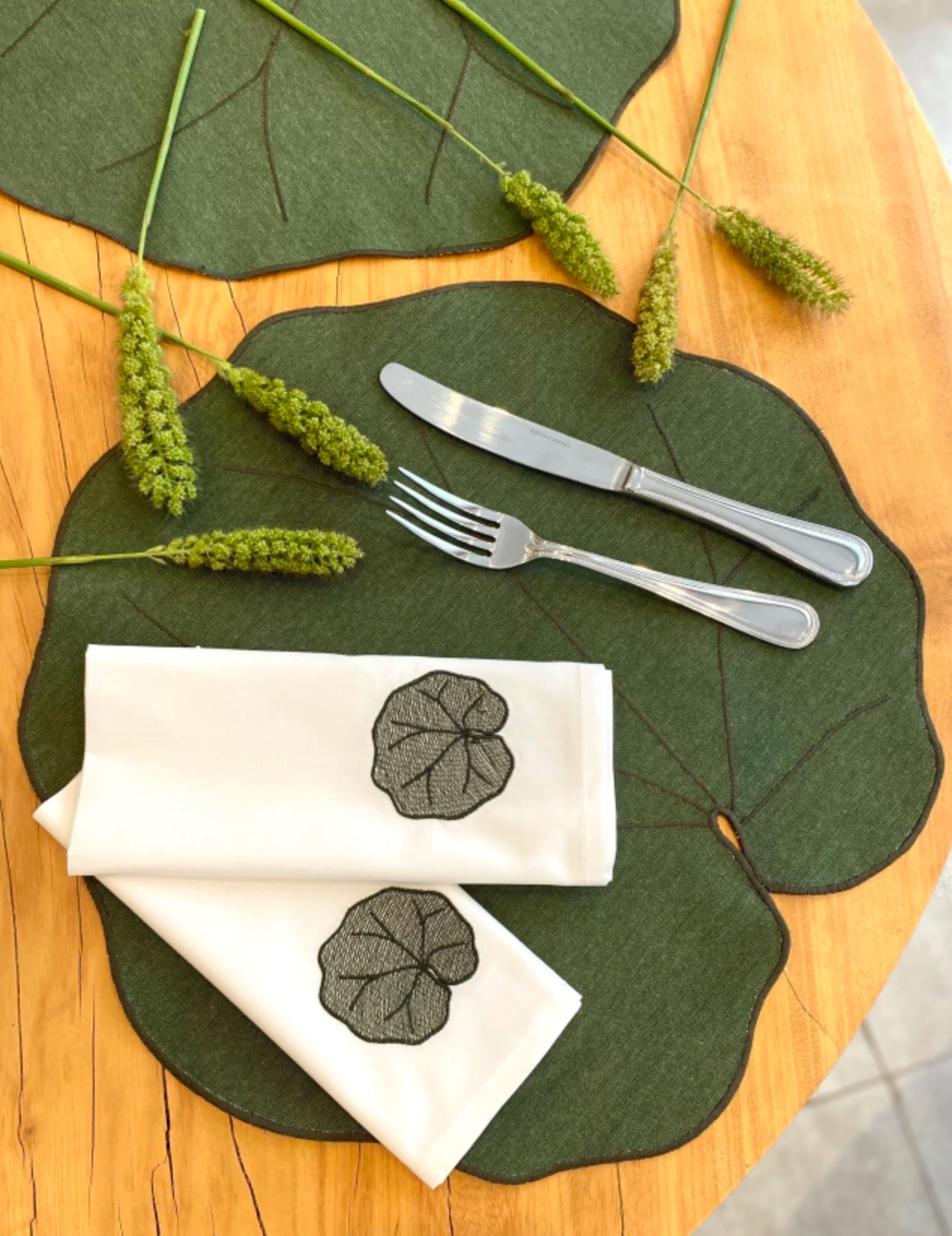 Placemat Lotus Green