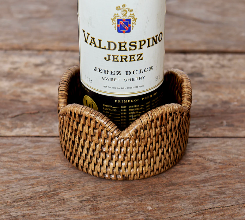 Rattan Scalloped Wine Coaster in Natural
