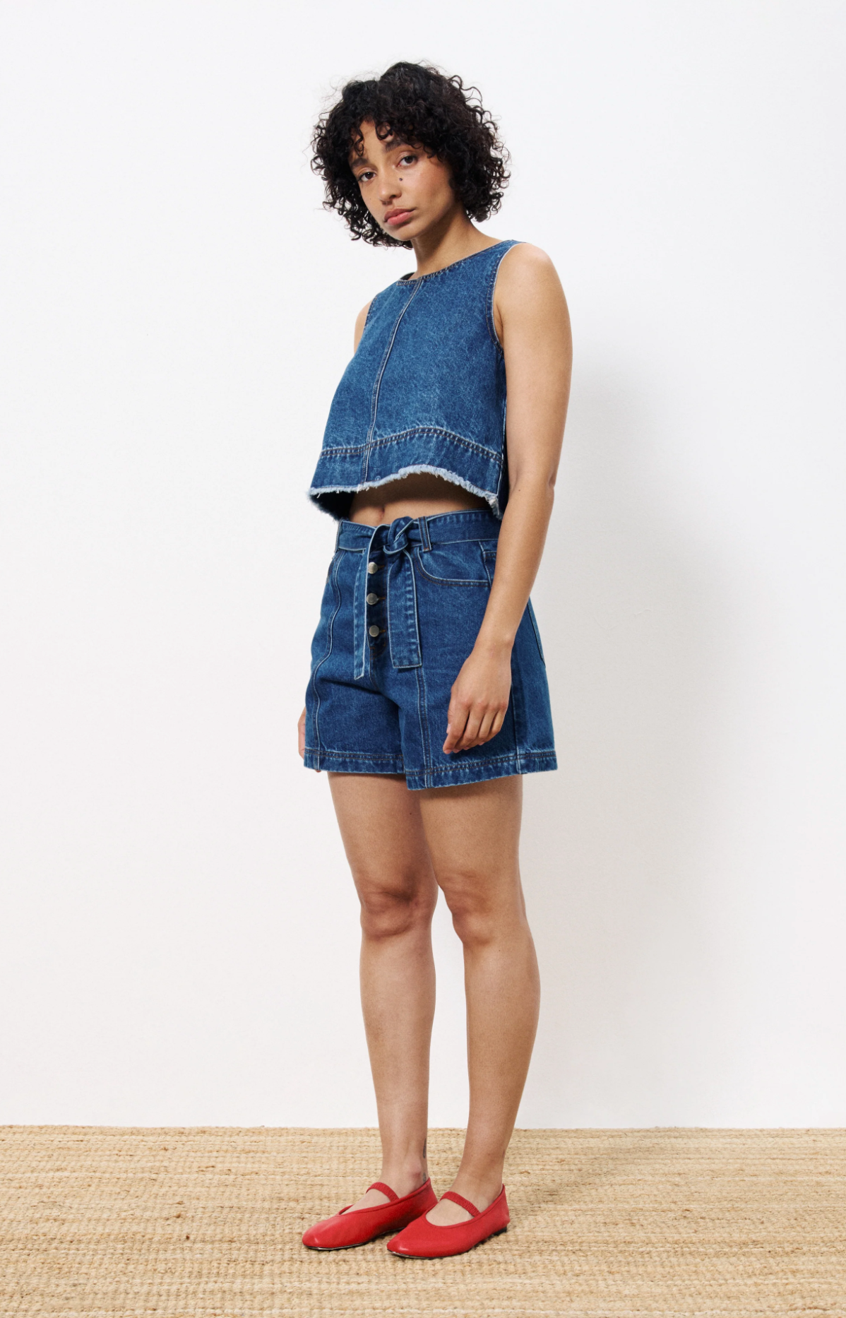 Nema Short Blue