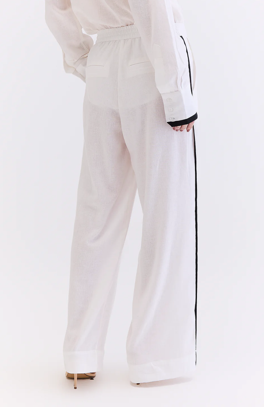 Claudia Pant White