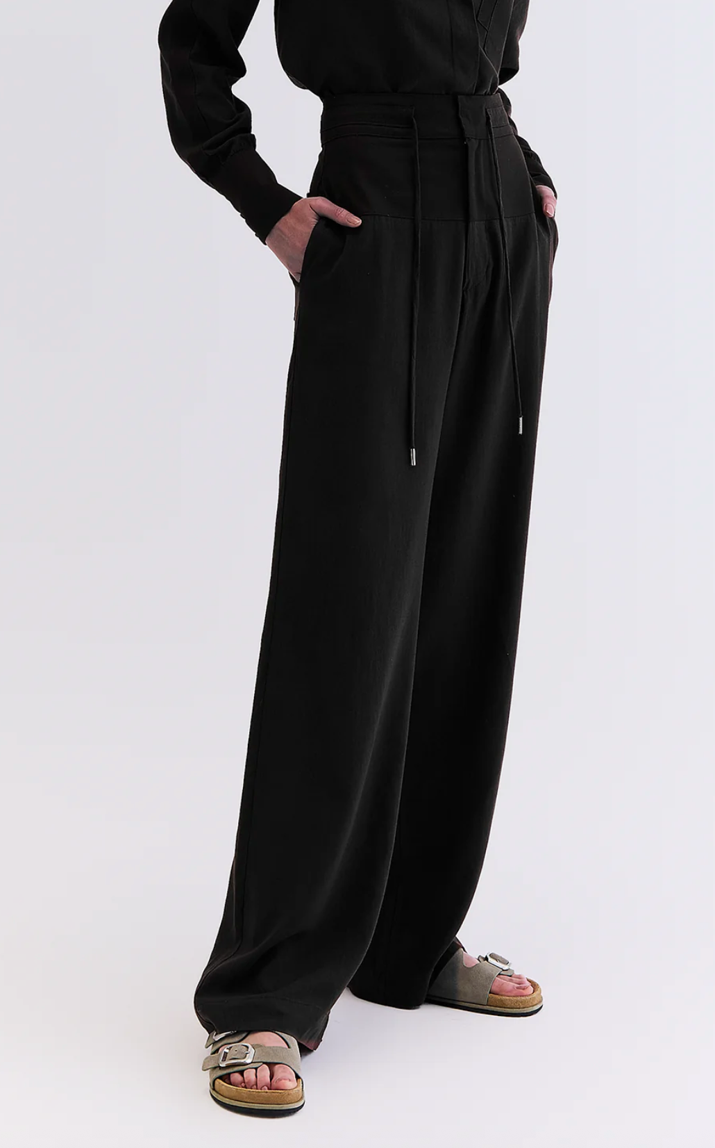 Yina Pant Black