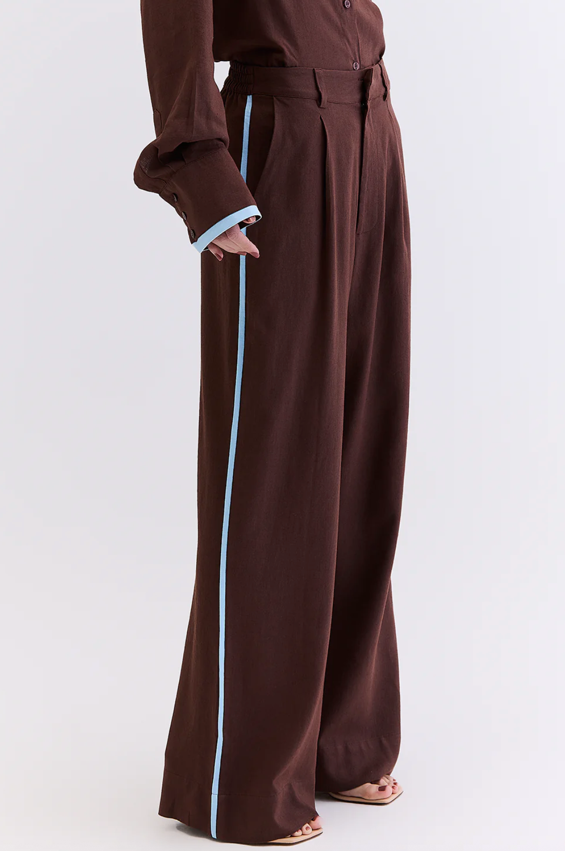 Reni Pant Brown