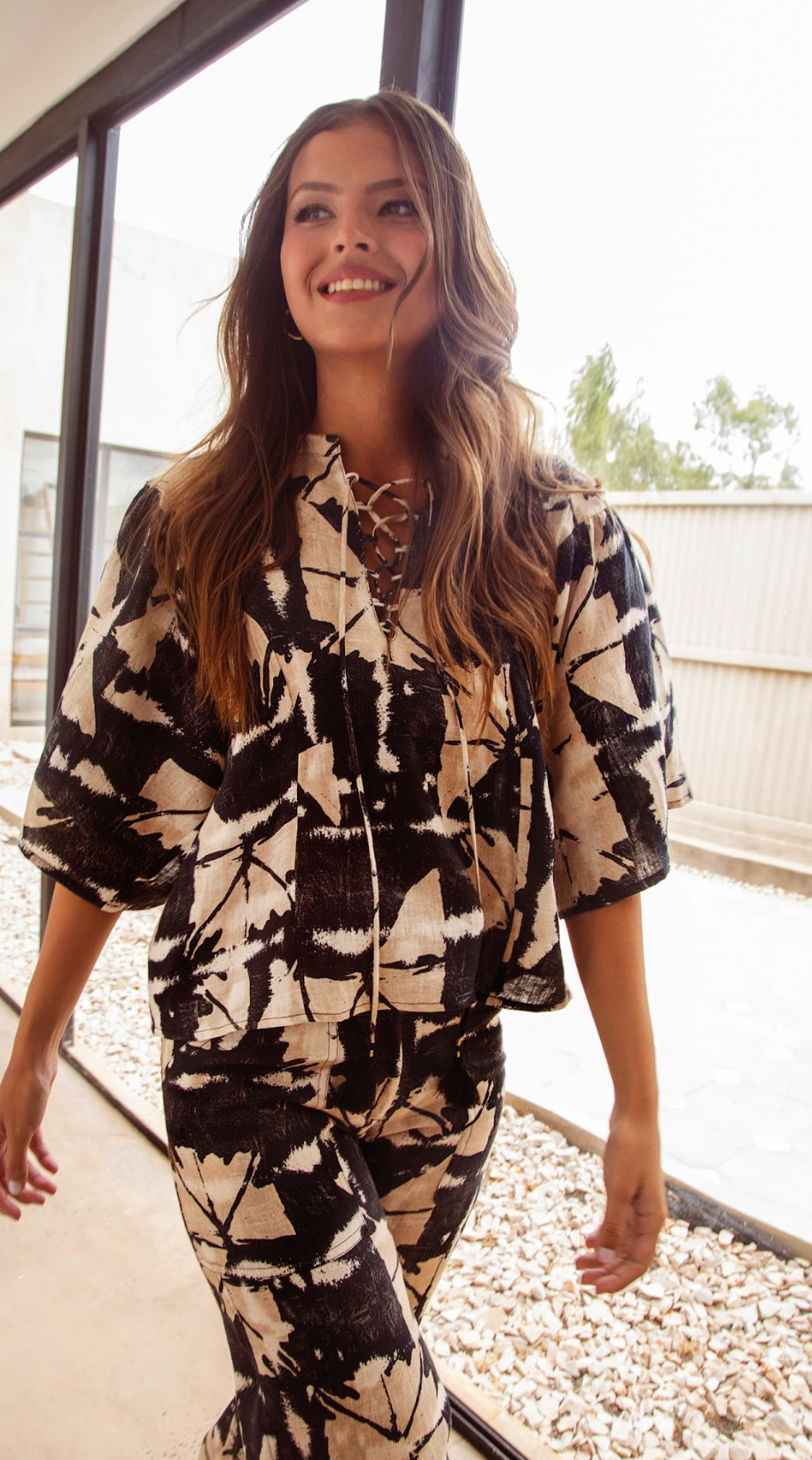 Elena Blouse Batik Black