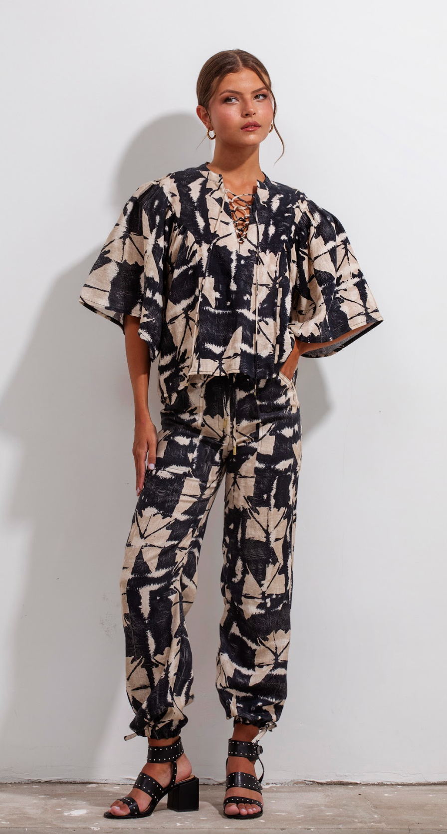 Isa Lino Pant Batik Black