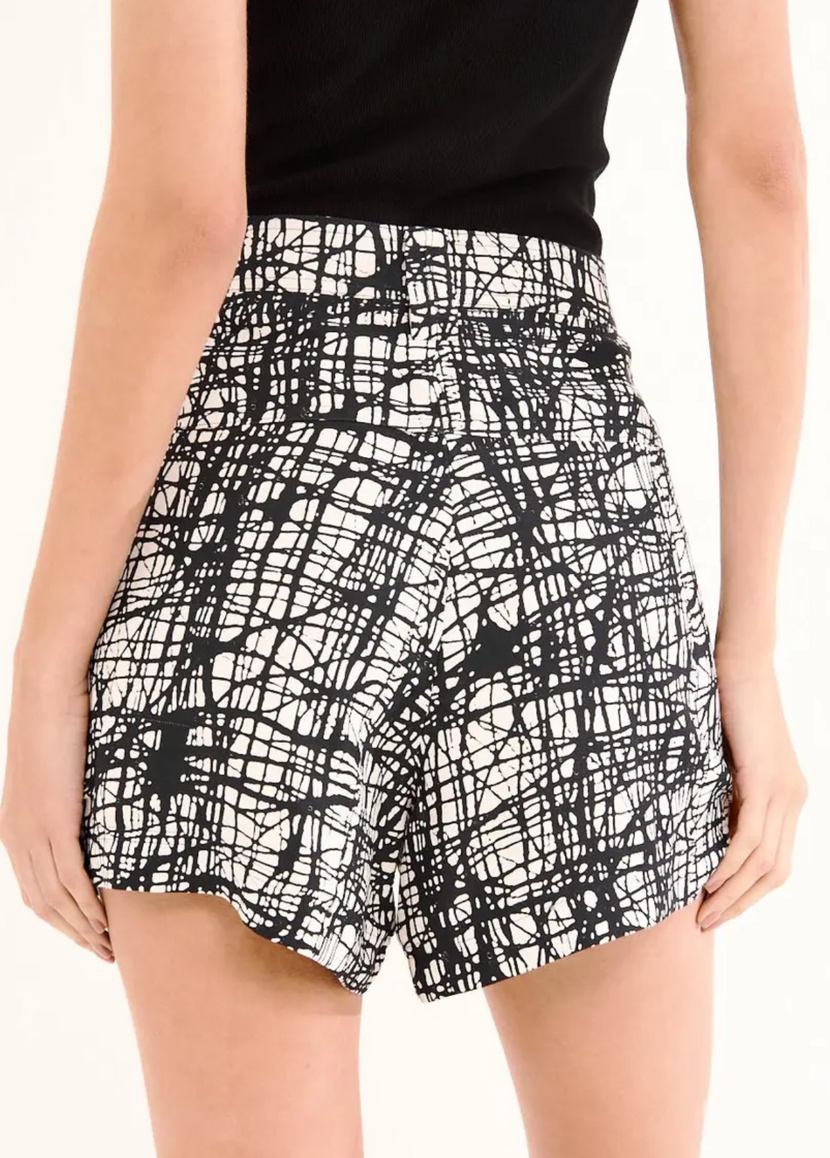 Wina Short