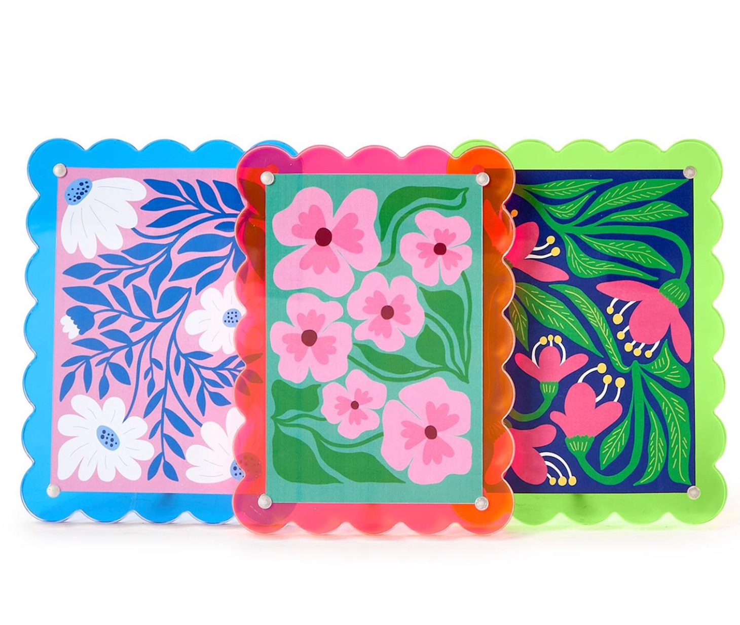 Acrylic Scalloped Frame