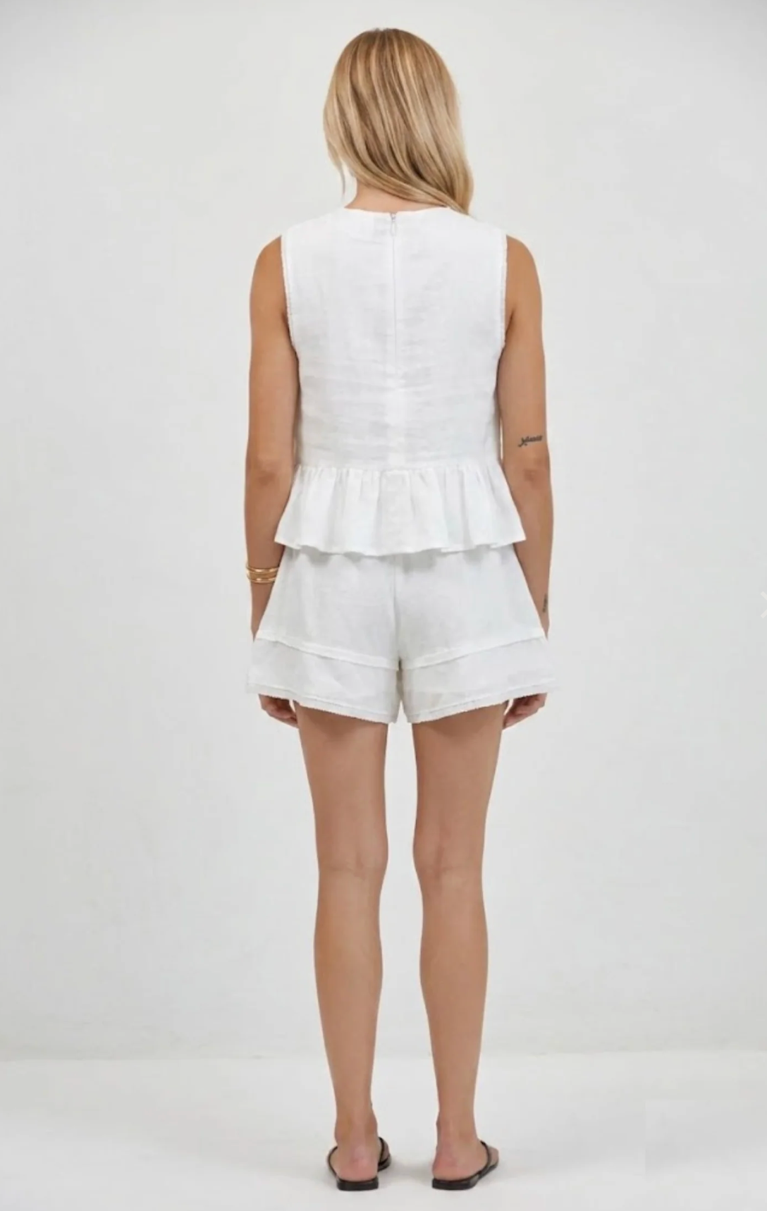 Phoebe Shorts Off White