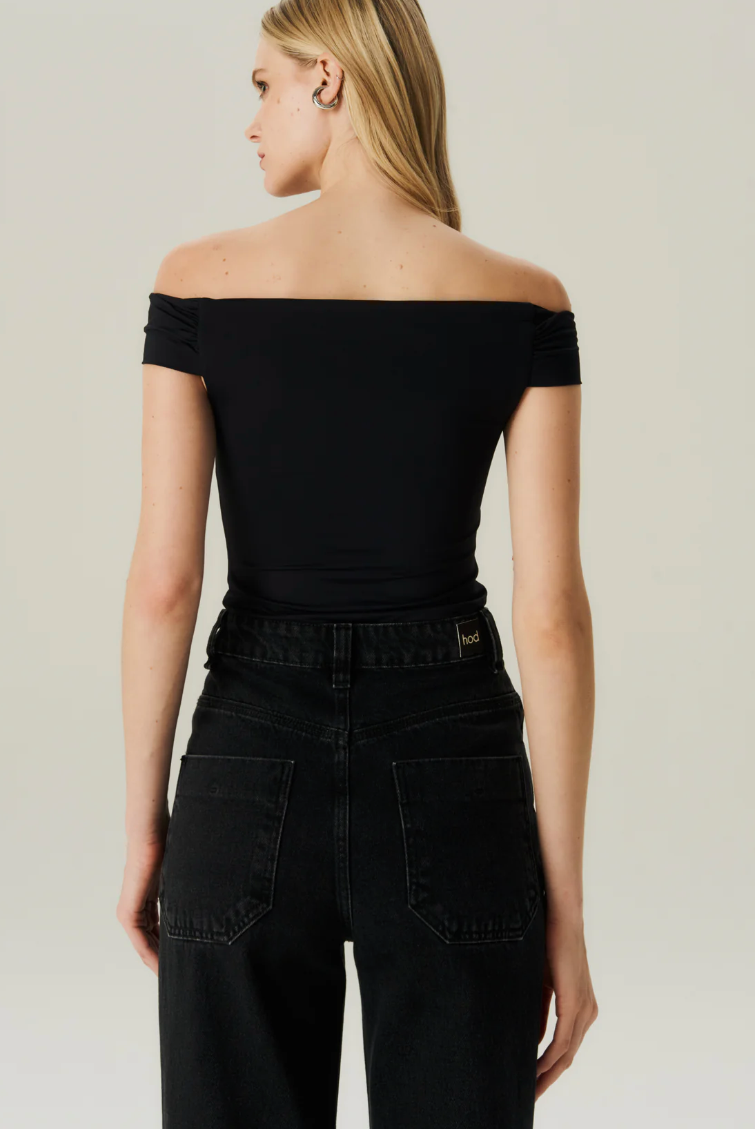 Aviela Top Black