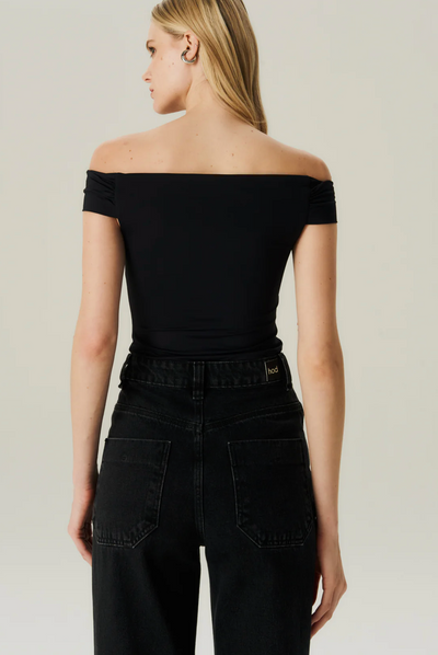 Aviela Top Black