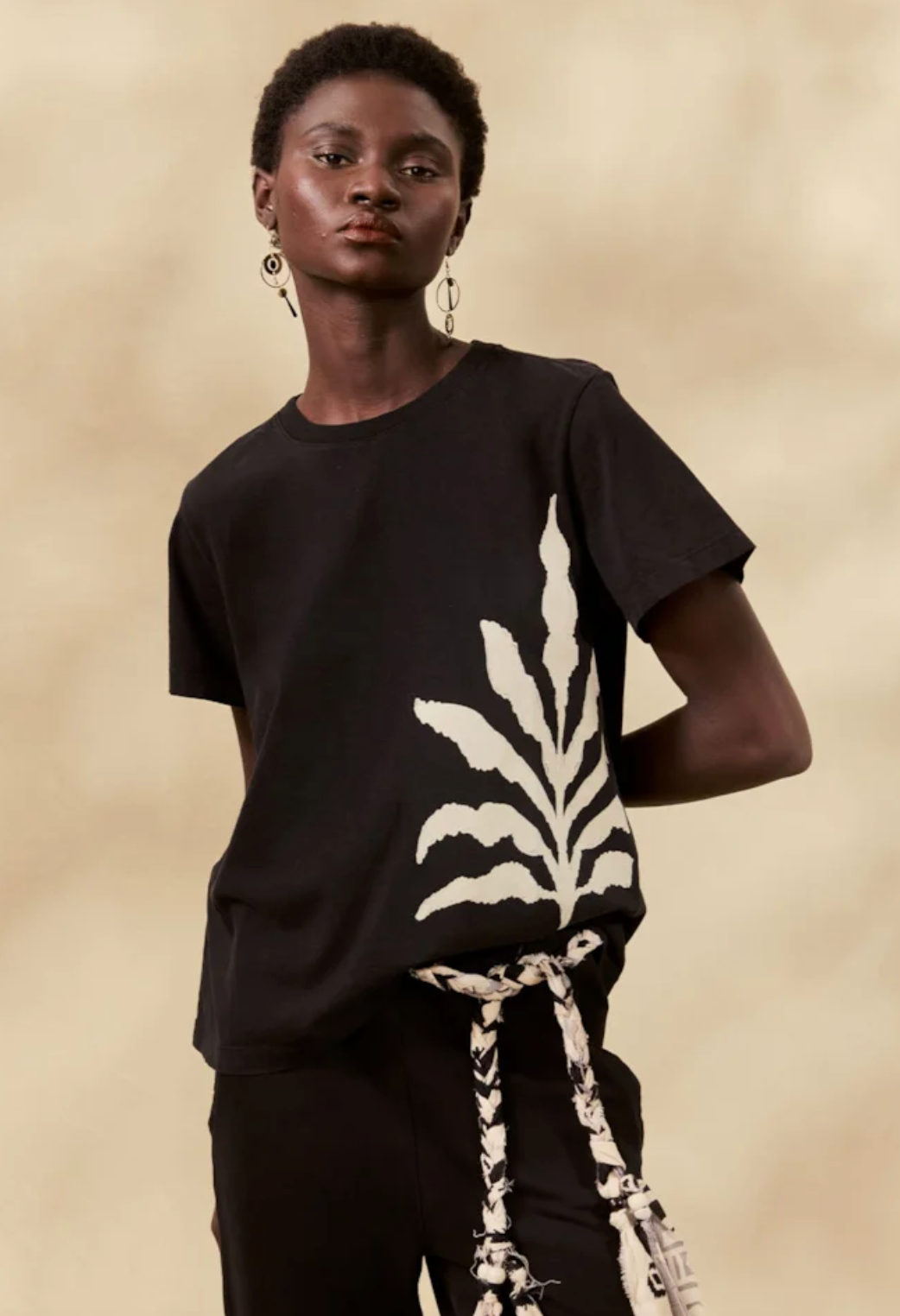 Alicia Tshirt Black