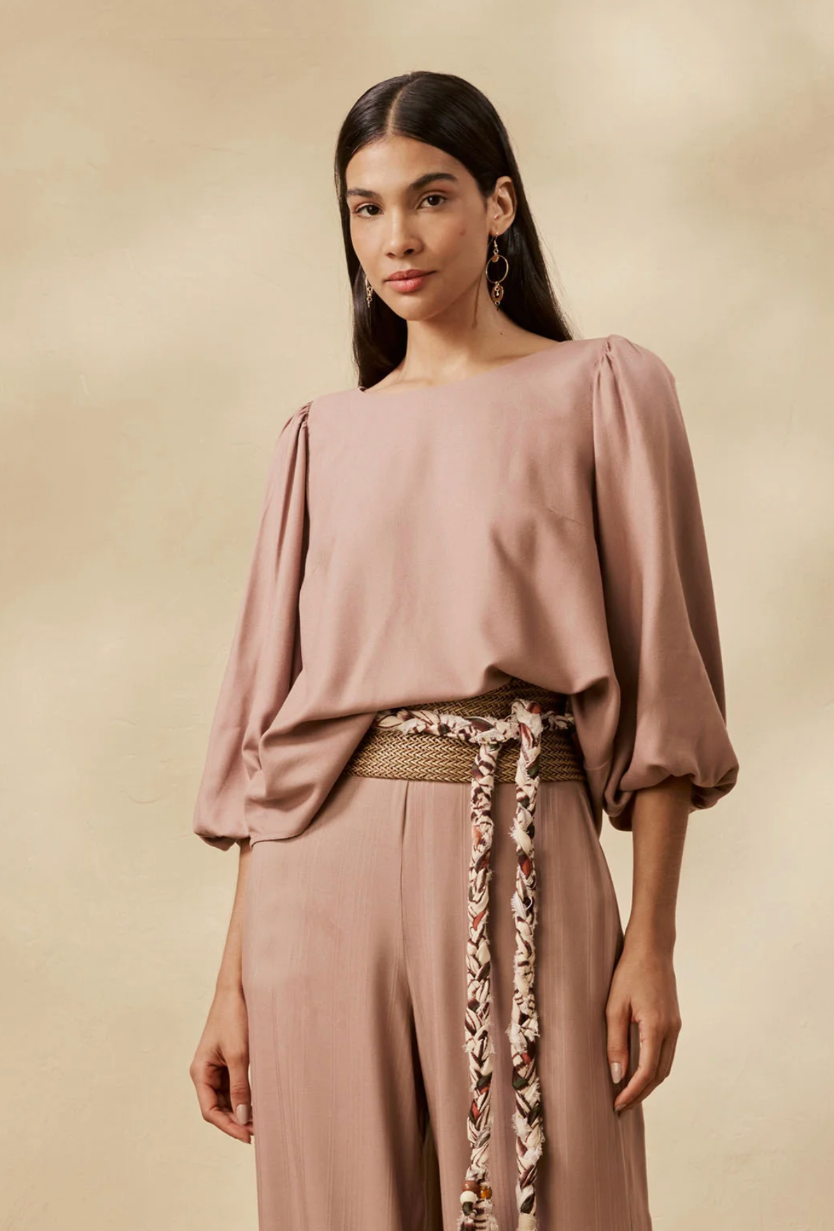 Equuleus Blouse Beige
