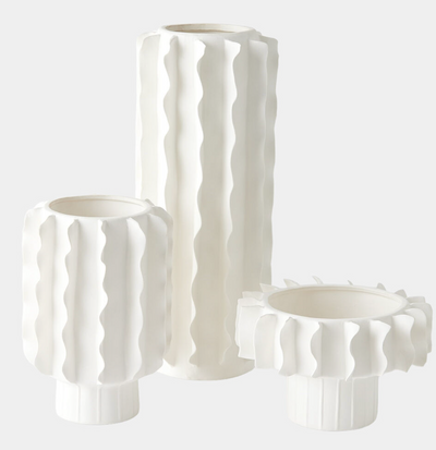 Frilled Vase Matte White